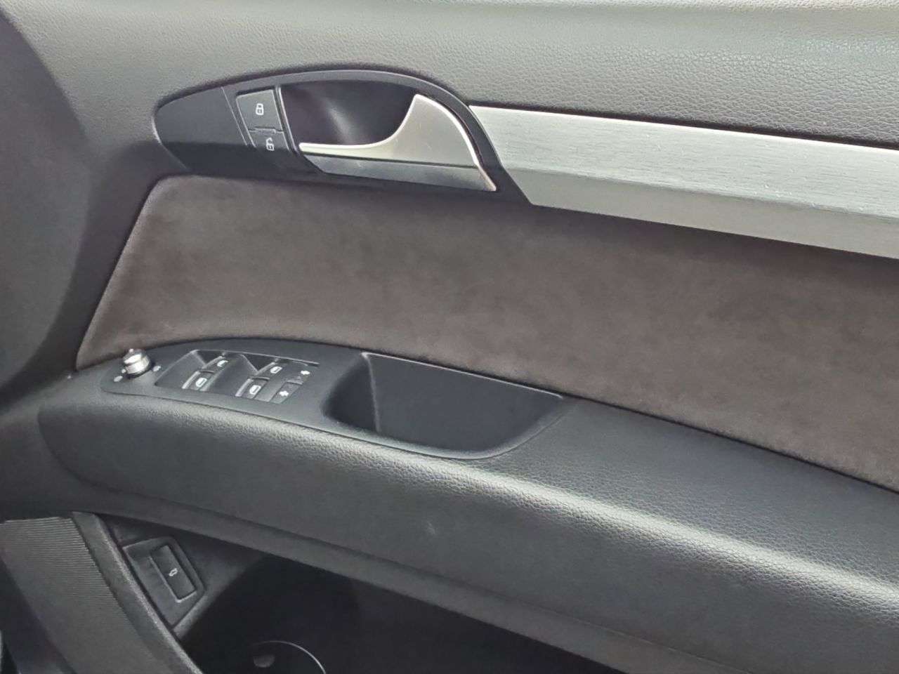 2015 AUDI Q7 2015 AUDI Q7