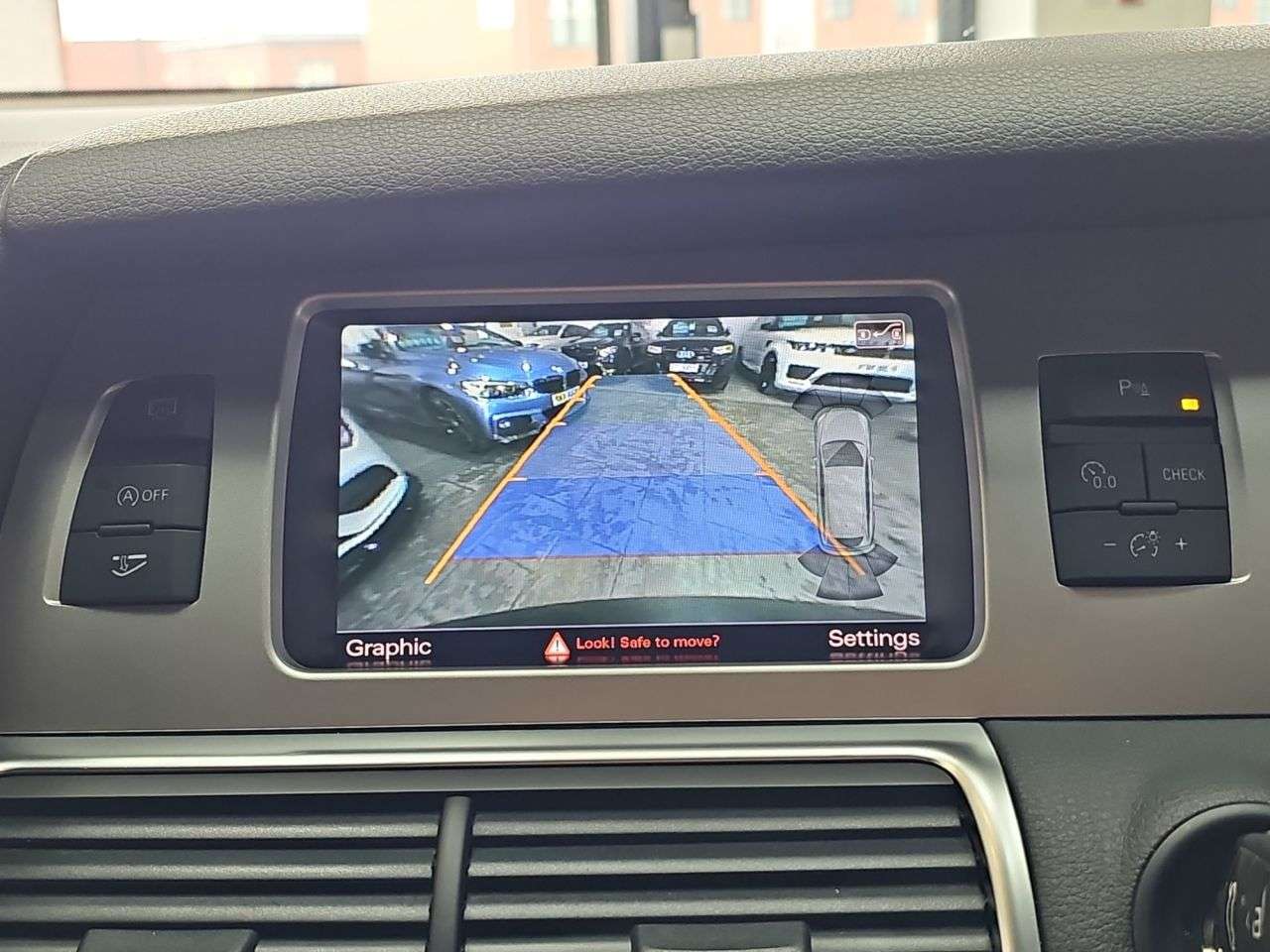 2015 AUDI Q7 2015 AUDI Q7