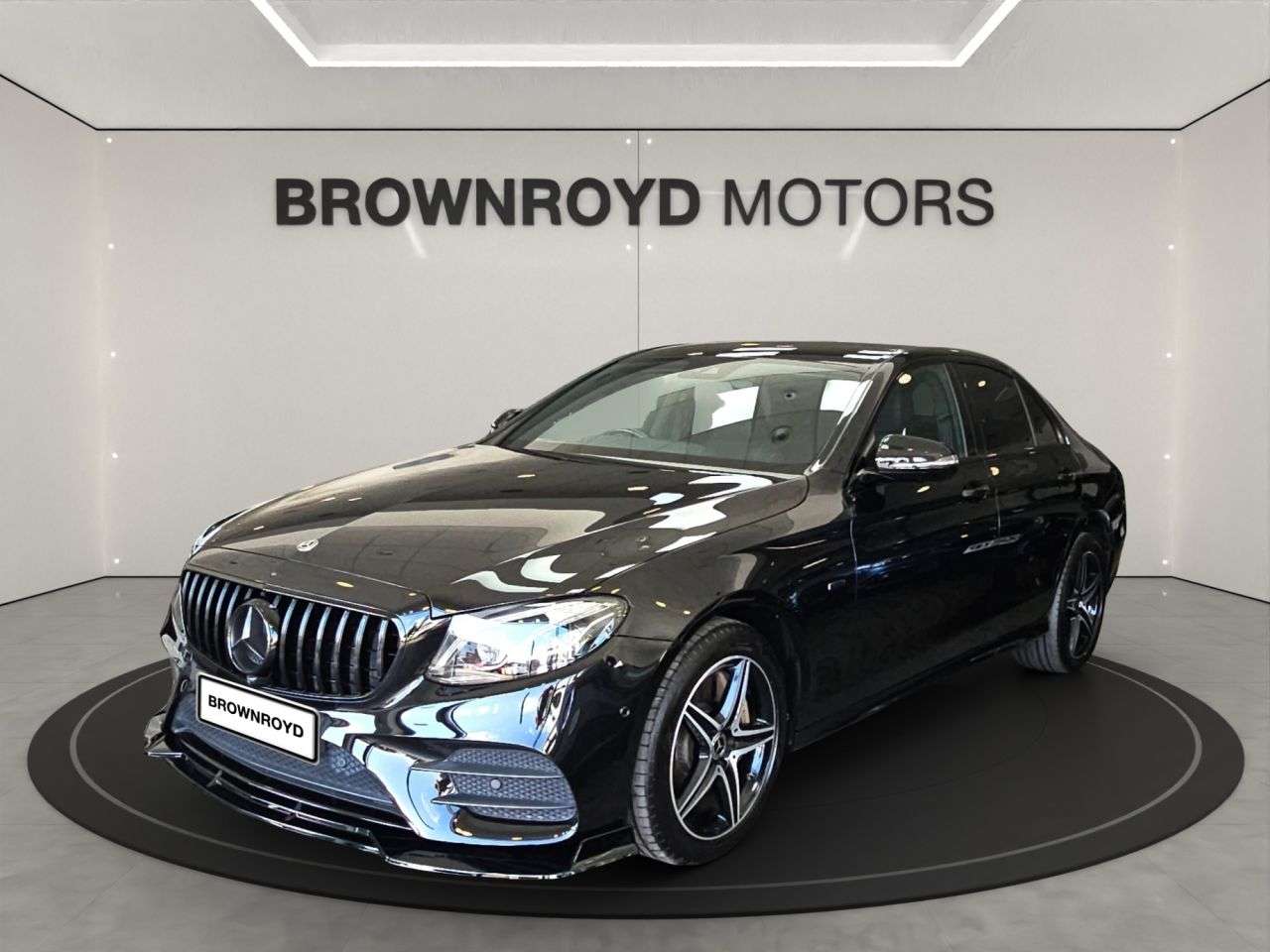 A 2019 MERCEDES-BENZ E CLASS 2.0 E300de 13.5kWh AMG Line (Premium) Saloon 4dr Diesel Plug-in Hybrid G-Tr A 2019 MERCEDES-BENZ E CLASS 2.0 E300de 13.5kWh AMG Line (Premium) Saloon 4dr Diesel Plug-in Hybrid G-Tr