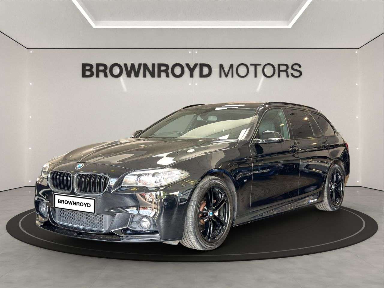 A 2015 BMW 5 SERIES 520D M SPORT TOURING A 2015 BMW 5 SERIES 520D M SPORT TOURING