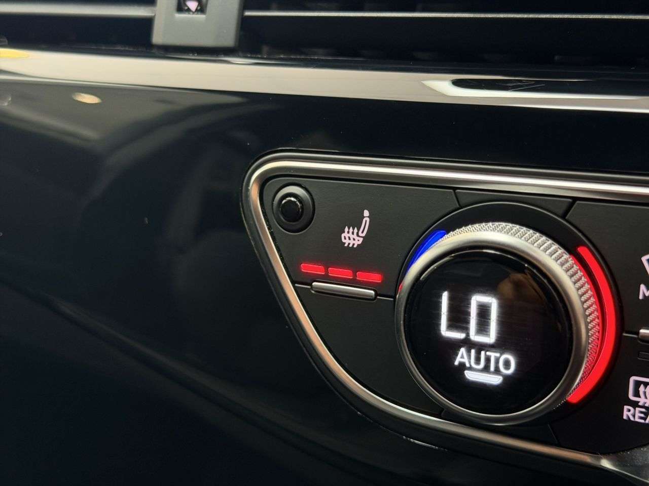 2021 AUDI A4 2021 AUDI A4