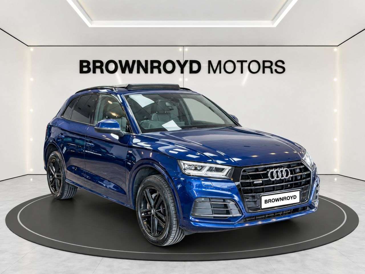 A 2018 AUDI Q5 2.0 TDI S line SUV 5dr Diesel S Tronic quattro Euro 6 (s/s) (190 ps) A 2018 AUDI Q5 2.0 TDI S line SUV 5dr Diesel S Tronic quattro Euro 6 (s/s) (190 ps)