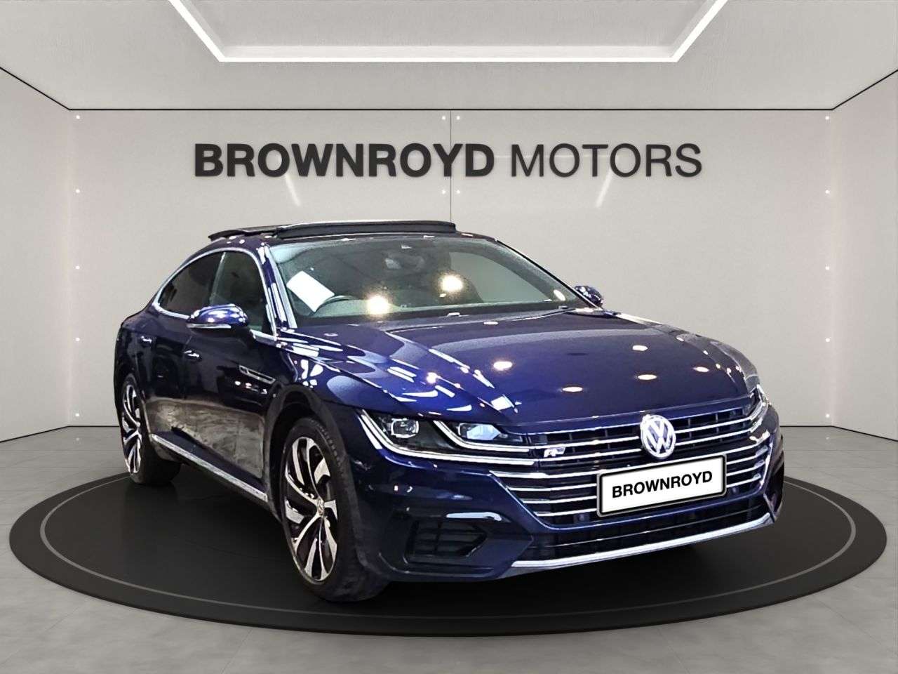 A 2018 VOLKSWAGEN ARTEON 2.0 TSI R-Line Fastback 5dr Petrol DSG Euro 6 (s/s) (190 ps) A 2018 VOLKSWAGEN ARTEON 2.0 TSI R-Line Fastback 5dr Petrol DSG Euro 6 (s/s) (190 ps)