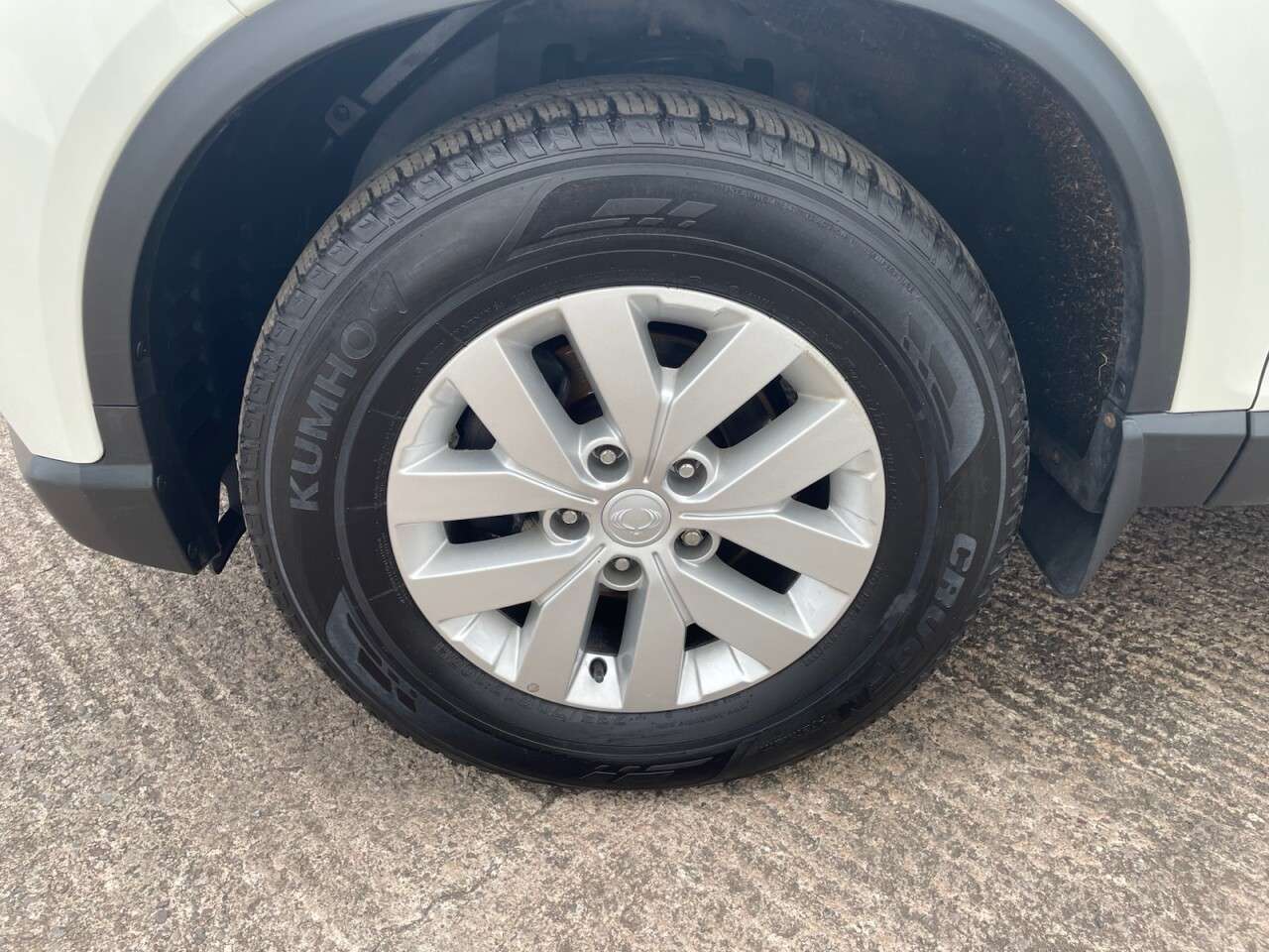 A 2022 SSANGYONG MUSSO 2.2D EX Pickup Double Cab 4dr Diesel Manual 4WD Euro 6 (181 ps) A 2022 SSANGYONG MUSSO 2.2D EX Pickup Double Cab 4dr Diesel Manual 4WD Euro 6 (181 ps)