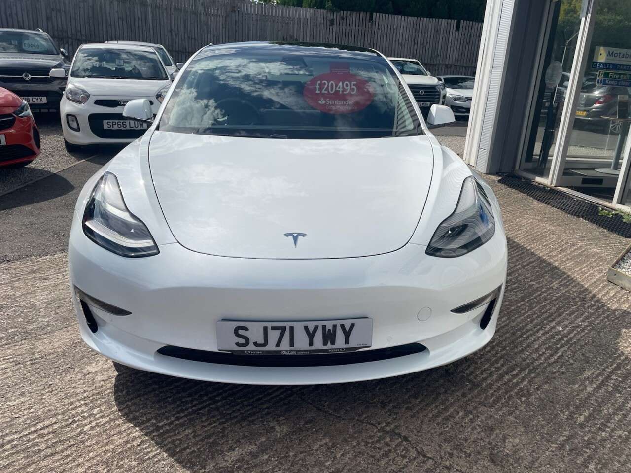 A 2021 TESLA MODEL 3 (Dual Motor) Long Range Saloon 4dr Electric Auto 4WDE (346 ps) A 2021 TESLA MODEL 3 (Dual Motor) Long Range Saloon 4dr Electric Auto 4WDE (346 ps)