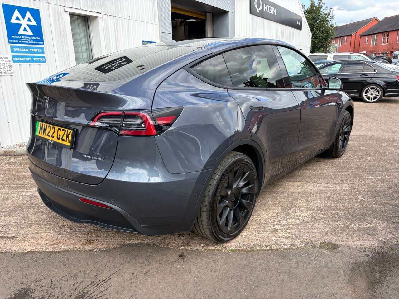 2022 TESLA MODEL Y 2022 TESLA MODEL Y