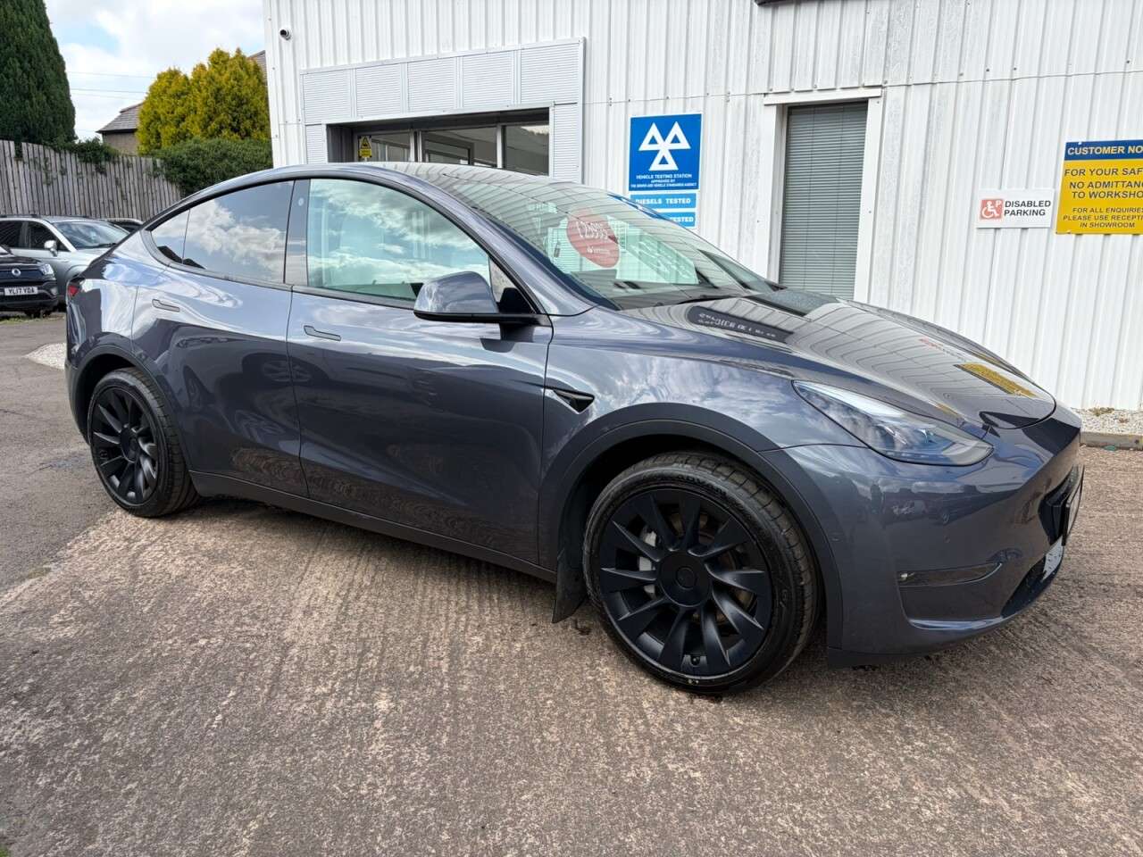2022 TESLA MODEL Y 2022 TESLA MODEL Y