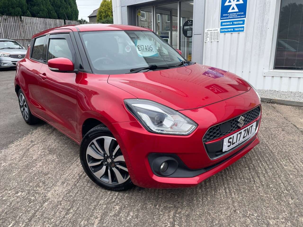 A 2017 SUZUKI SWIFT 1.0 Boosterjet SHVS SZ5 Hatchback 5dr Petrol Hybrid Manual Euro 6 (s/s) (11 A 2017 SUZUKI SWIFT 1.0 Boosterjet SHVS SZ5 Hatchback 5dr Petrol Hybrid Manual Euro 6 (s/s) (11