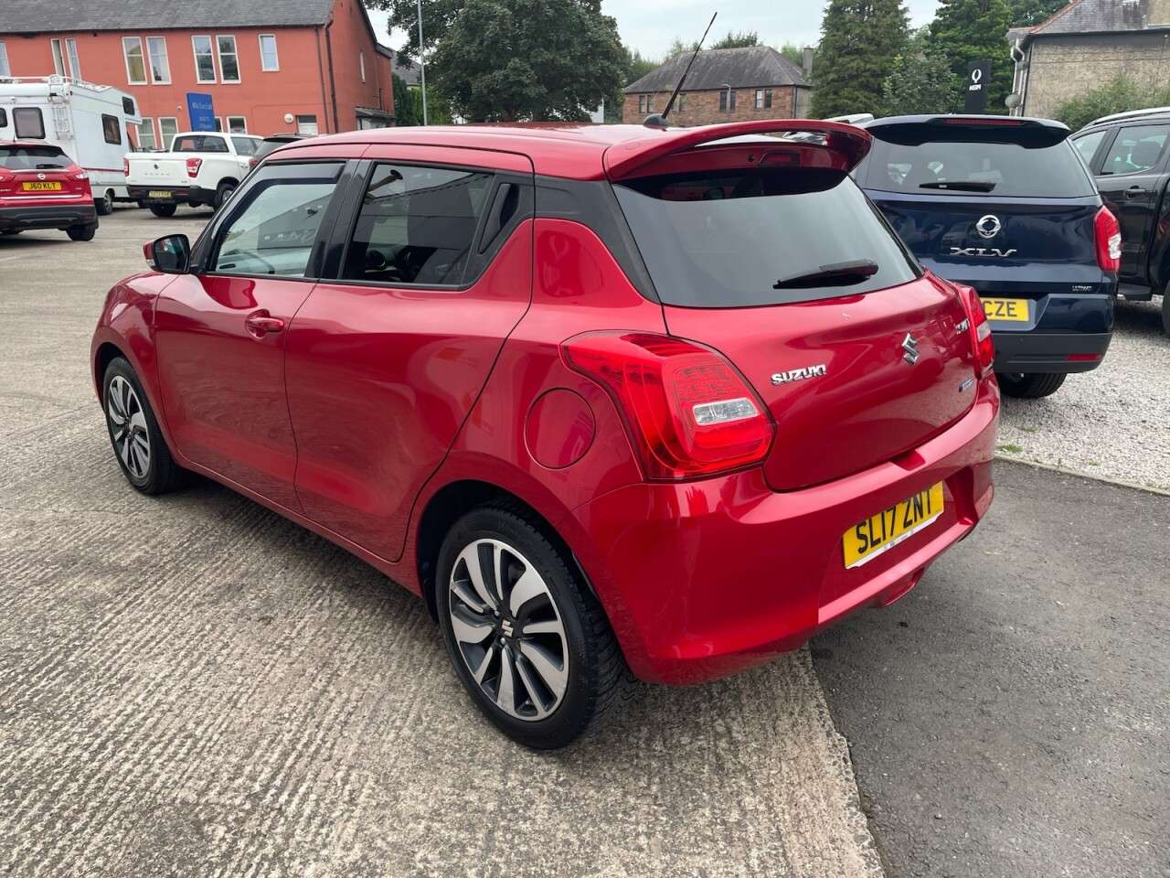 2017 SUZUKI SWIFT 2017 SUZUKI SWIFT