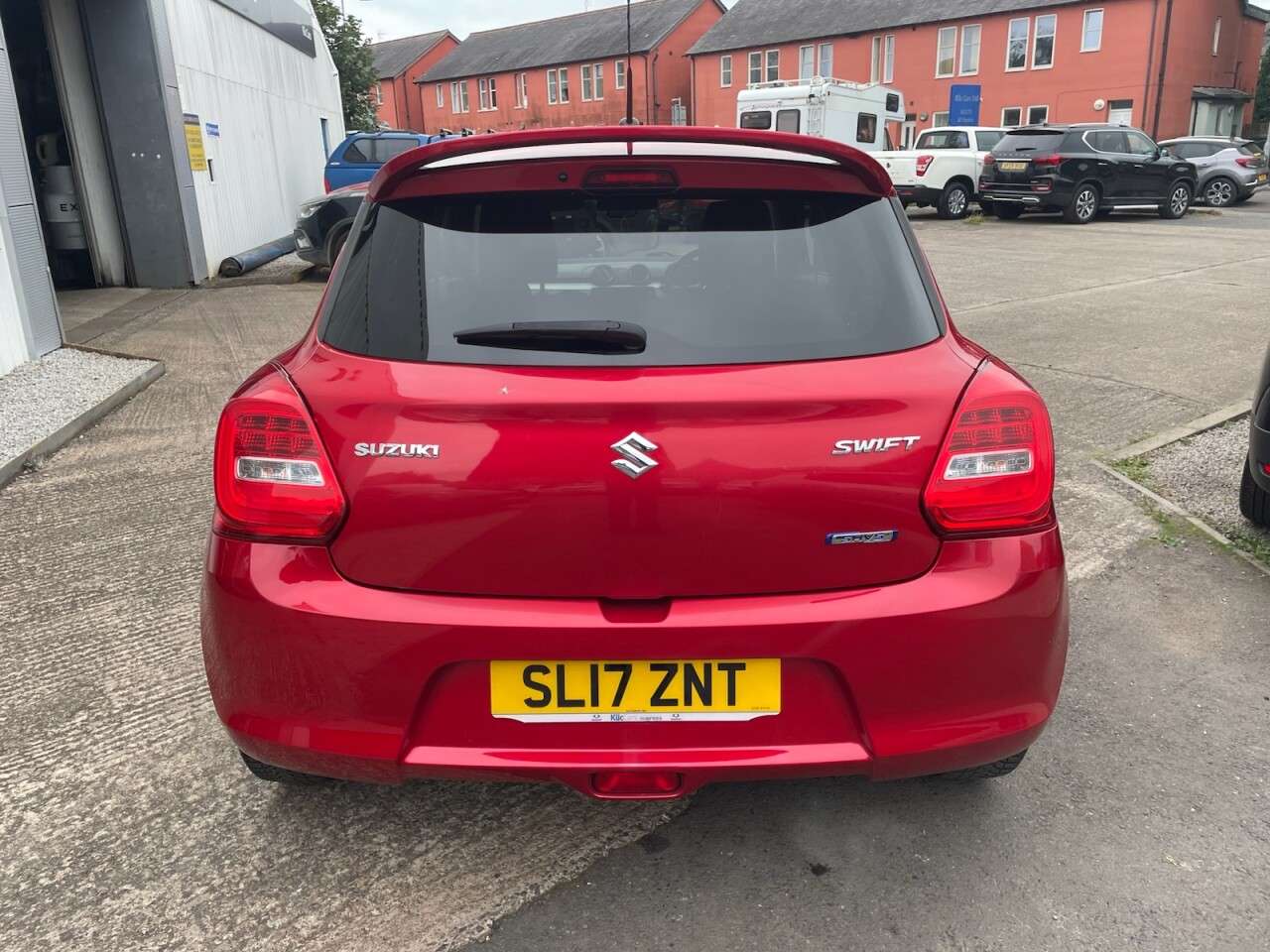 2017 SUZUKI SWIFT 2017 SUZUKI SWIFT