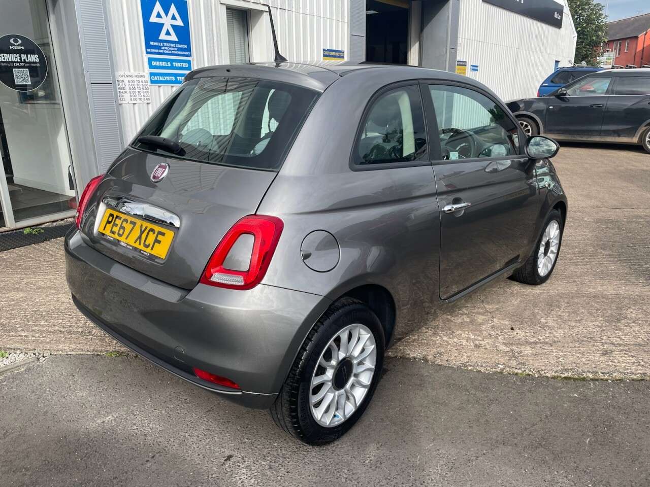 2017 FIAT 500 2017 FIAT 500