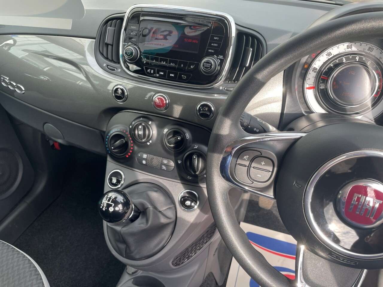 2017 FIAT 500 2017 FIAT 500