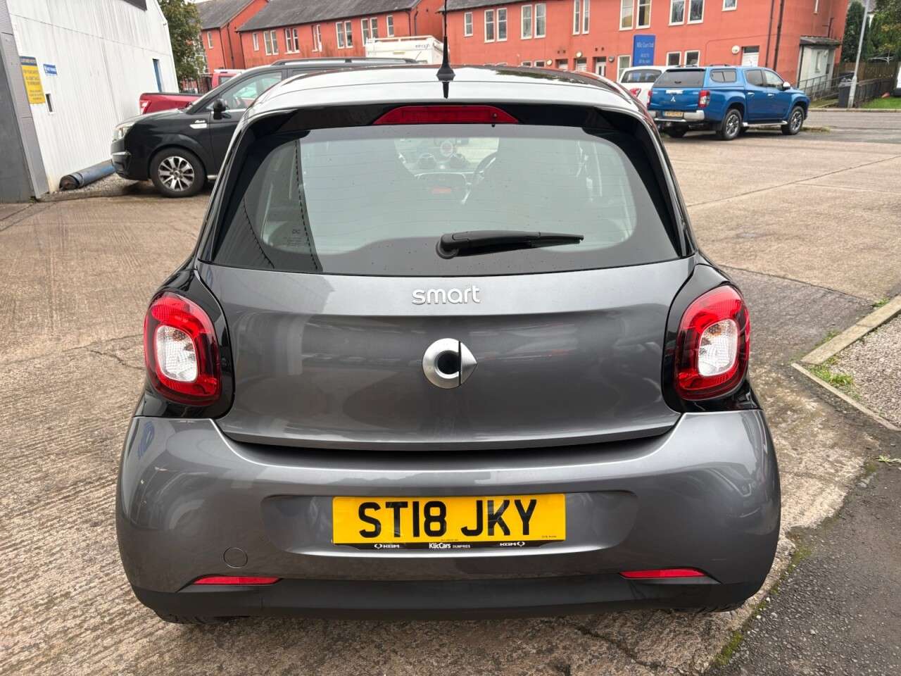 2018 SMART FORFOUR 2018 SMART FORFOUR