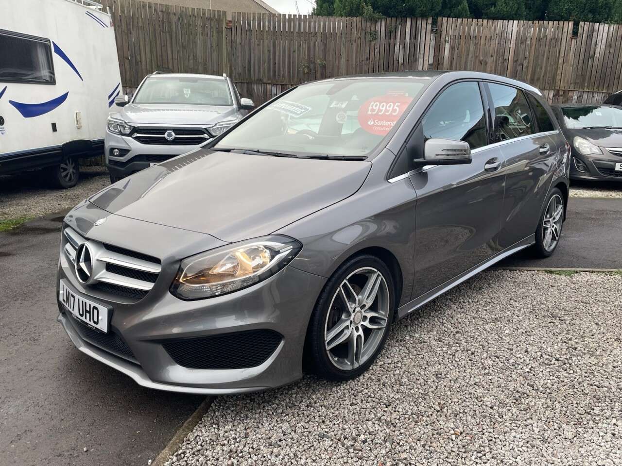 A 2017 MERCEDES-BENZ B-CLASS 1.5 B180d AMG Line MPV 5dr Diesel 7G-DCT Euro 6 (s/s) (109 ps) A 2017 MERCEDES-BENZ B-CLASS 1.5 B180d AMG Line MPV 5dr Diesel 7G-DCT Euro 6 (s/s) (109 ps)
