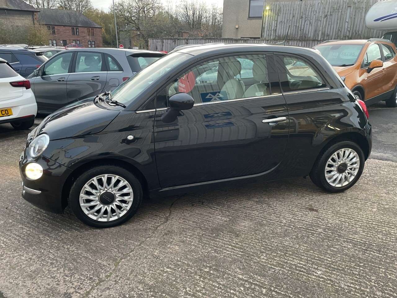 2018 FIAT 500 2018 FIAT 500