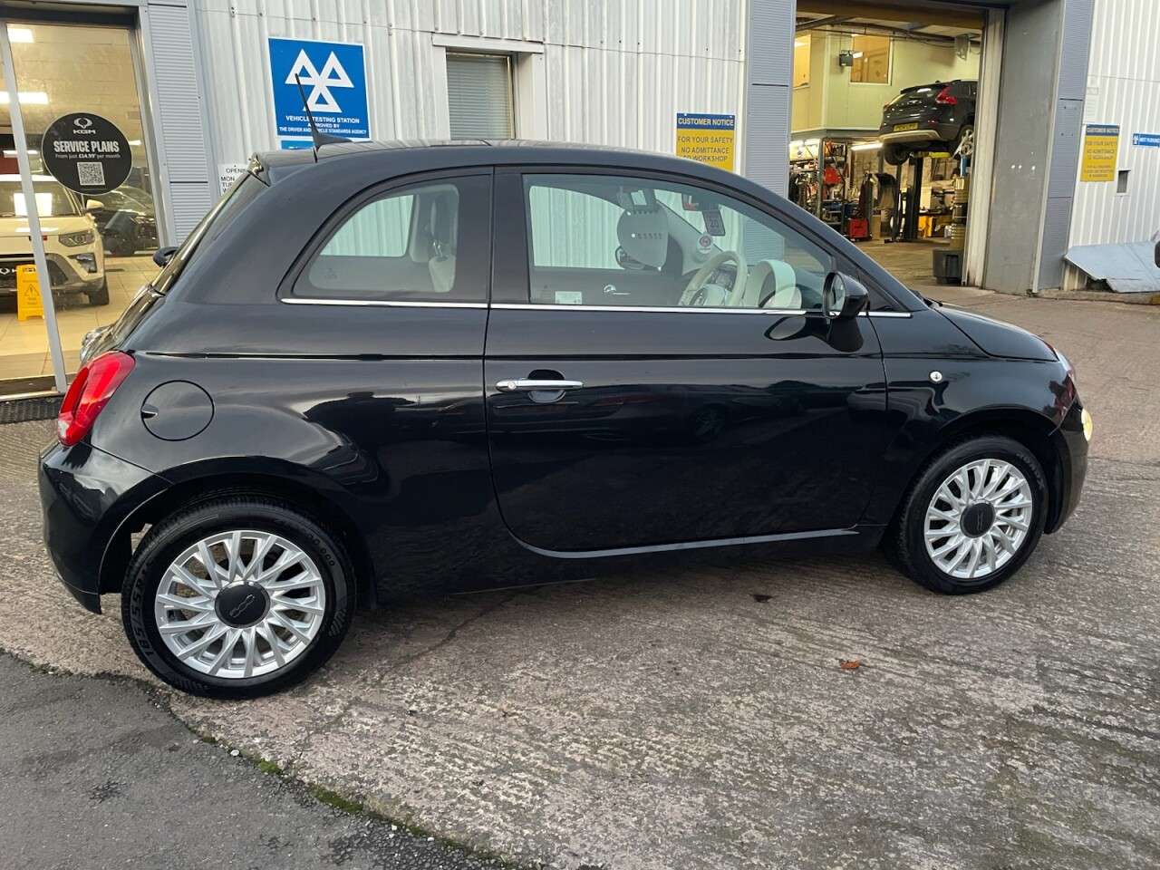2018 FIAT 500 2018 FIAT 500
