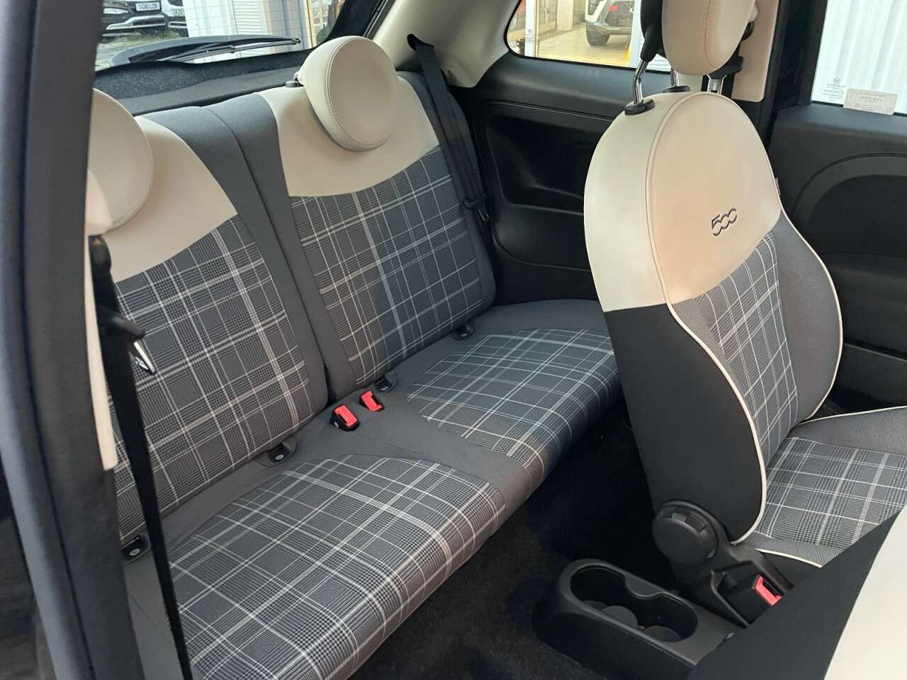 2018 FIAT 500 2018 FIAT 500