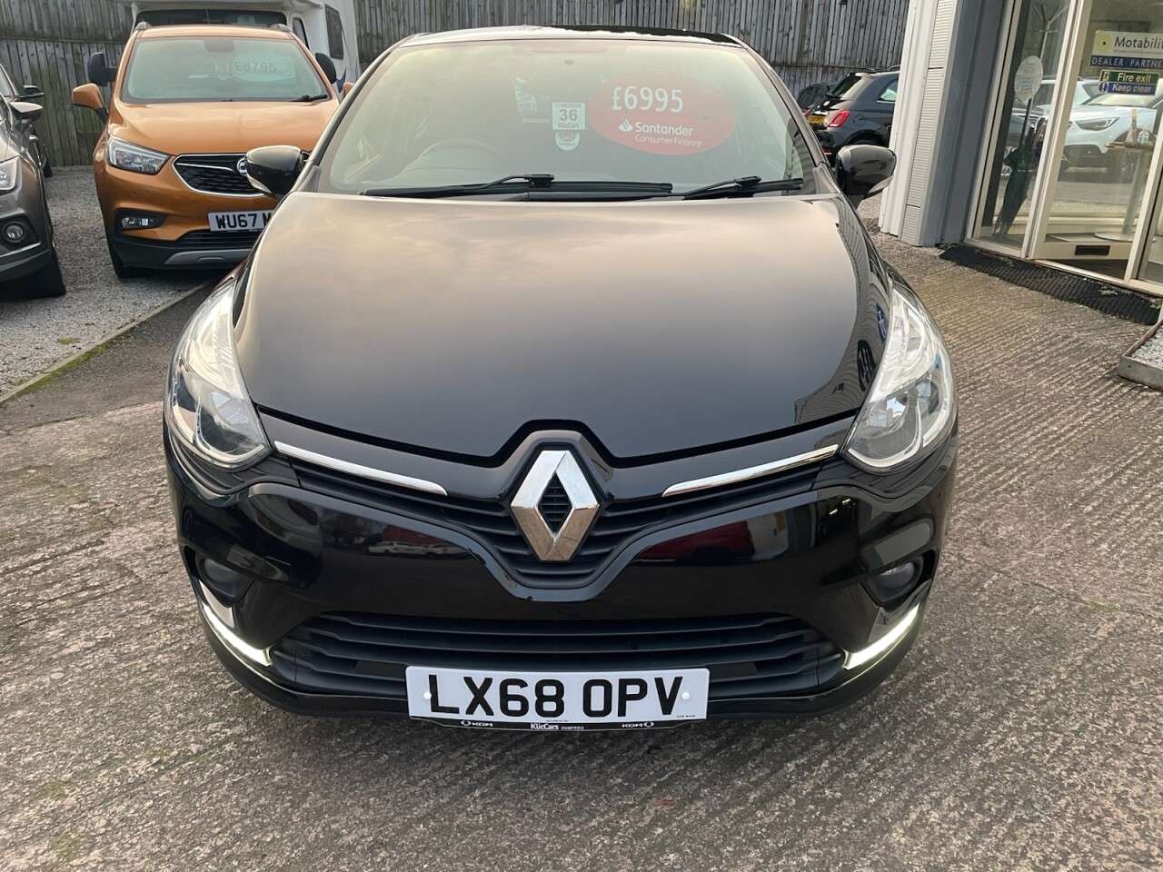 2018 RENAULT CLIO 2018 RENAULT CLIO