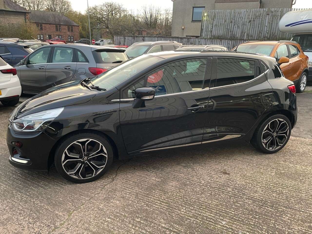 2018 RENAULT CLIO 2018 RENAULT CLIO