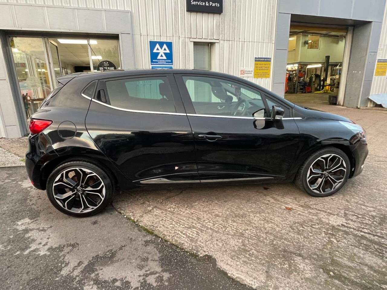 2018 RENAULT CLIO 2018 RENAULT CLIO