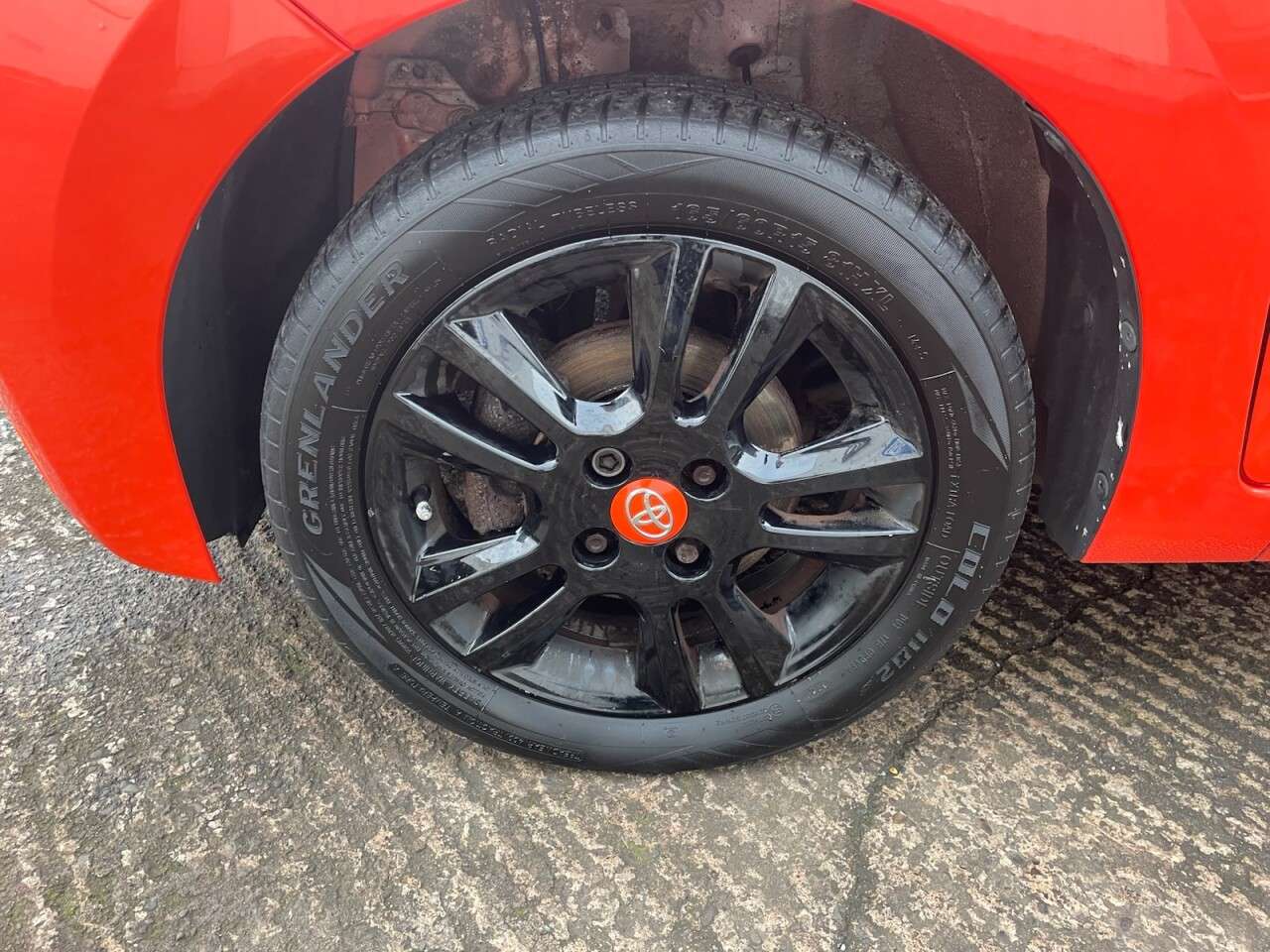 A 2014 TOYOTA AYGO 1.0 VVT-i x-cite Hatchback 5dr Petrol Manual Euro 5 Euro 5 (68 ps) A 2014 TOYOTA AYGO 1.0 VVT-i x-cite Hatchback 5dr Petrol Manual Euro 5 Euro 5 (68 ps)