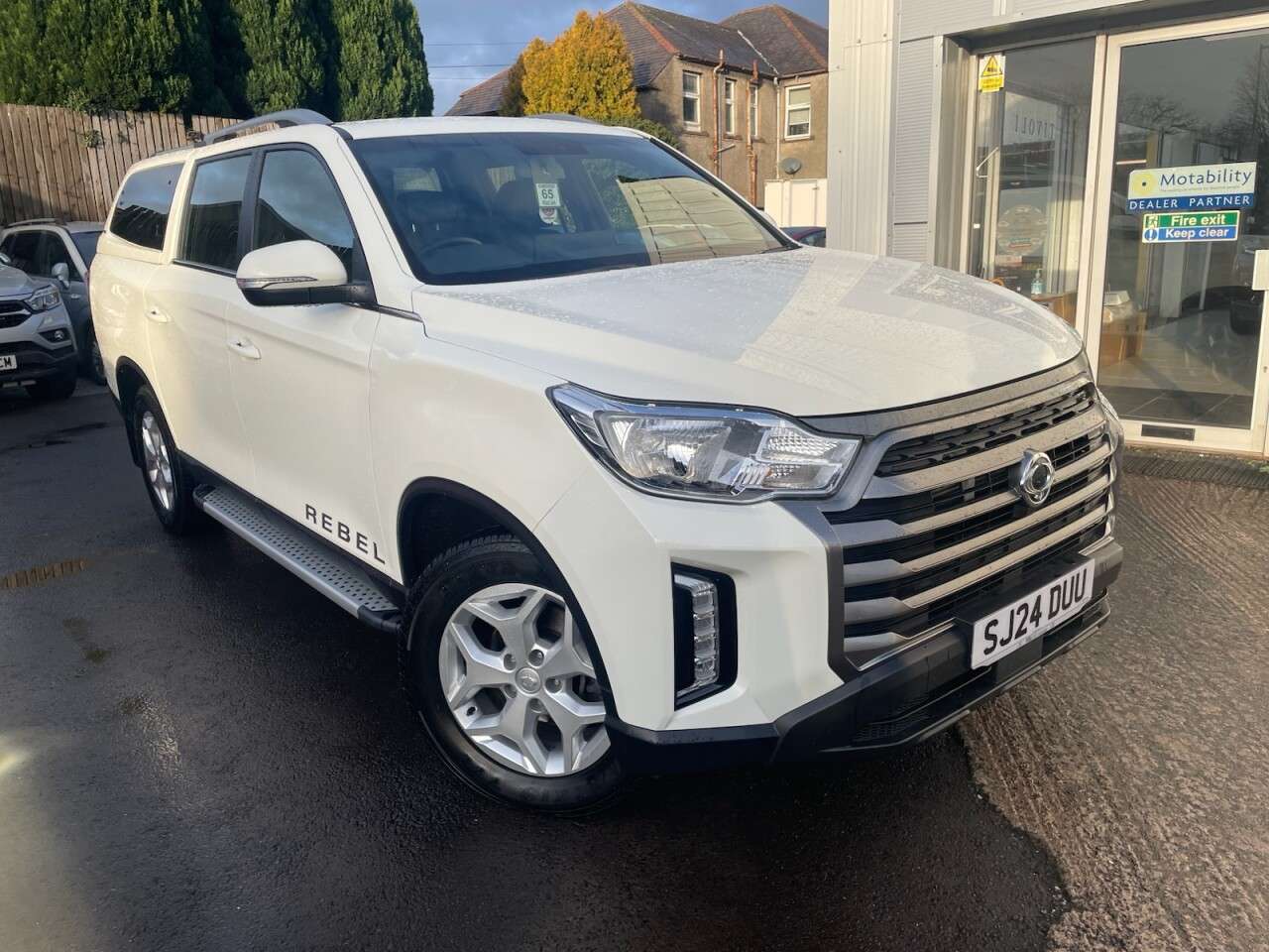 A 2024 KGM MUSSO 2.2D Rebel Pickup Double Cab 4dr Diesel Auto 4WD Euro 6 (202 ps) A 2024 KGM MUSSO 2.2D Rebel Pickup Double Cab 4dr Diesel Auto 4WD Euro 6 (202 ps)