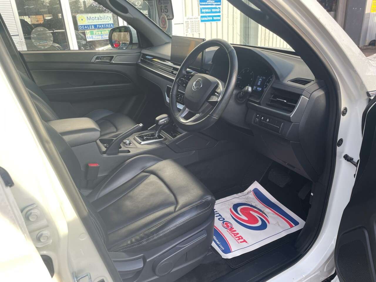 2024 KGM MUSSO 2024 KGM MUSSO