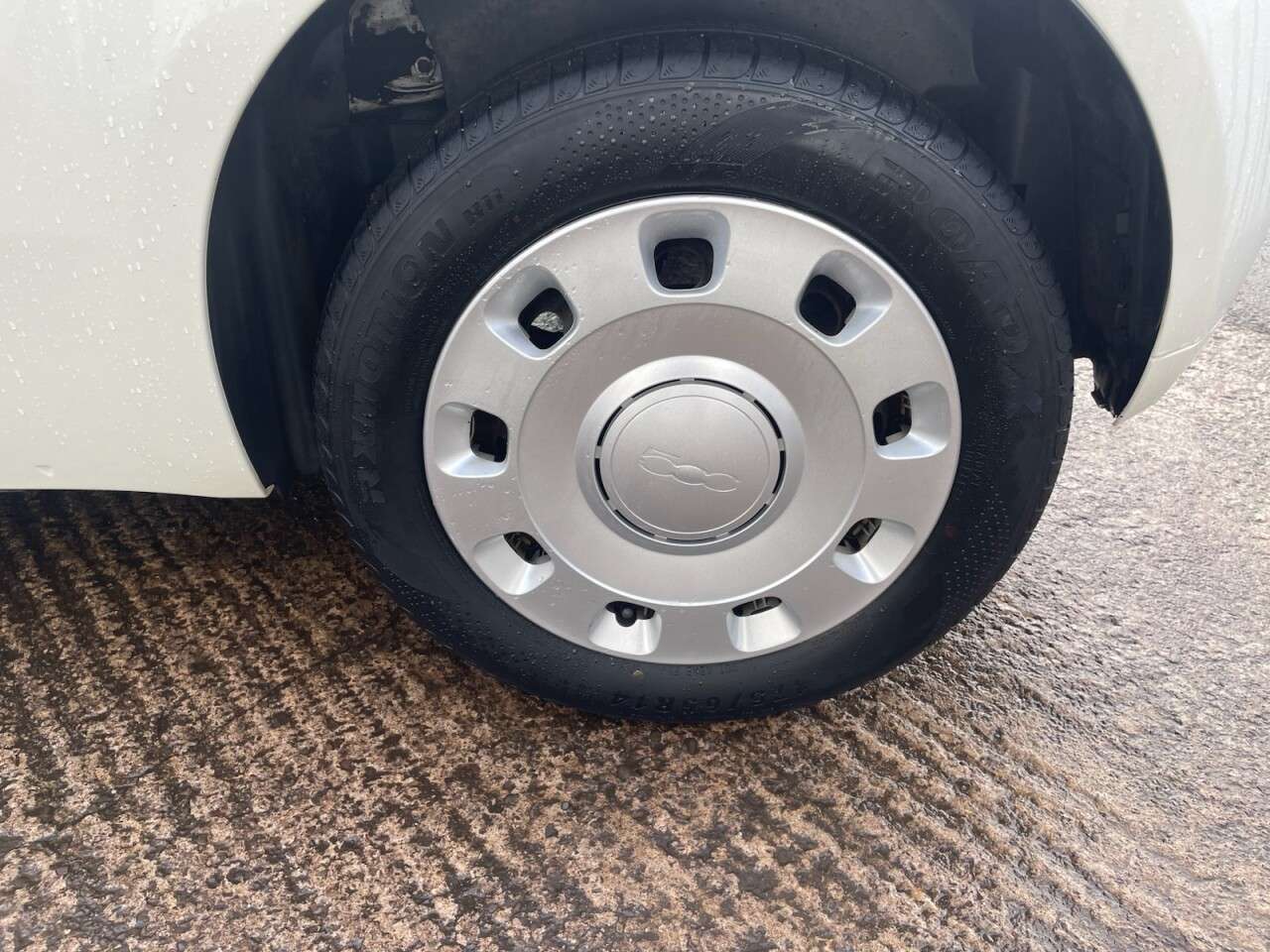 A 2016 FIAT 500 1.2 Pop Hatchback 3dr Petrol Manual Euro 6 (s/s) (69 bhp) A 2016 FIAT 500 1.2 Pop Hatchback 3dr Petrol Manual Euro 6 (s/s) (69 bhp)