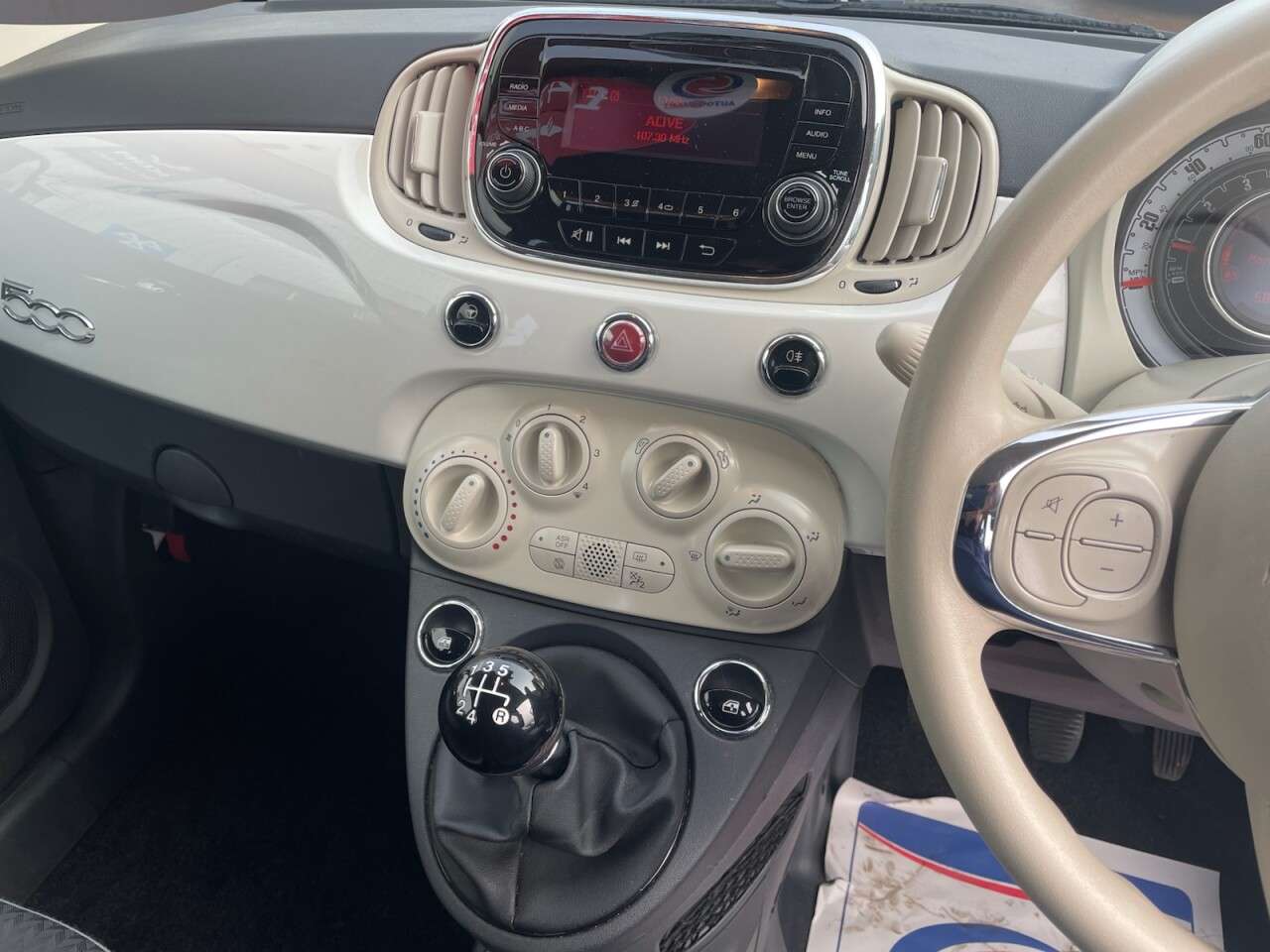 2016 FIAT 500 2016 FIAT 500