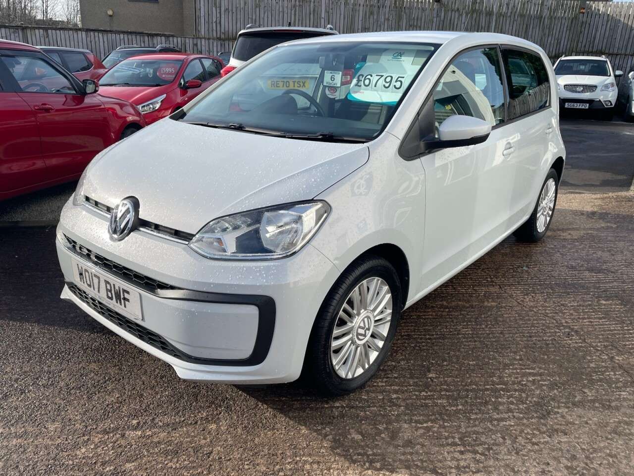A 2017 VOLKSWAGEN UP! 1.0 Move up! Hatchback 5dr Petrol Manual Euro 6 (60 ps) A 2017 VOLKSWAGEN UP! 1.0 Move up! Hatchback 5dr Petrol Manual Euro 6 (60 ps)