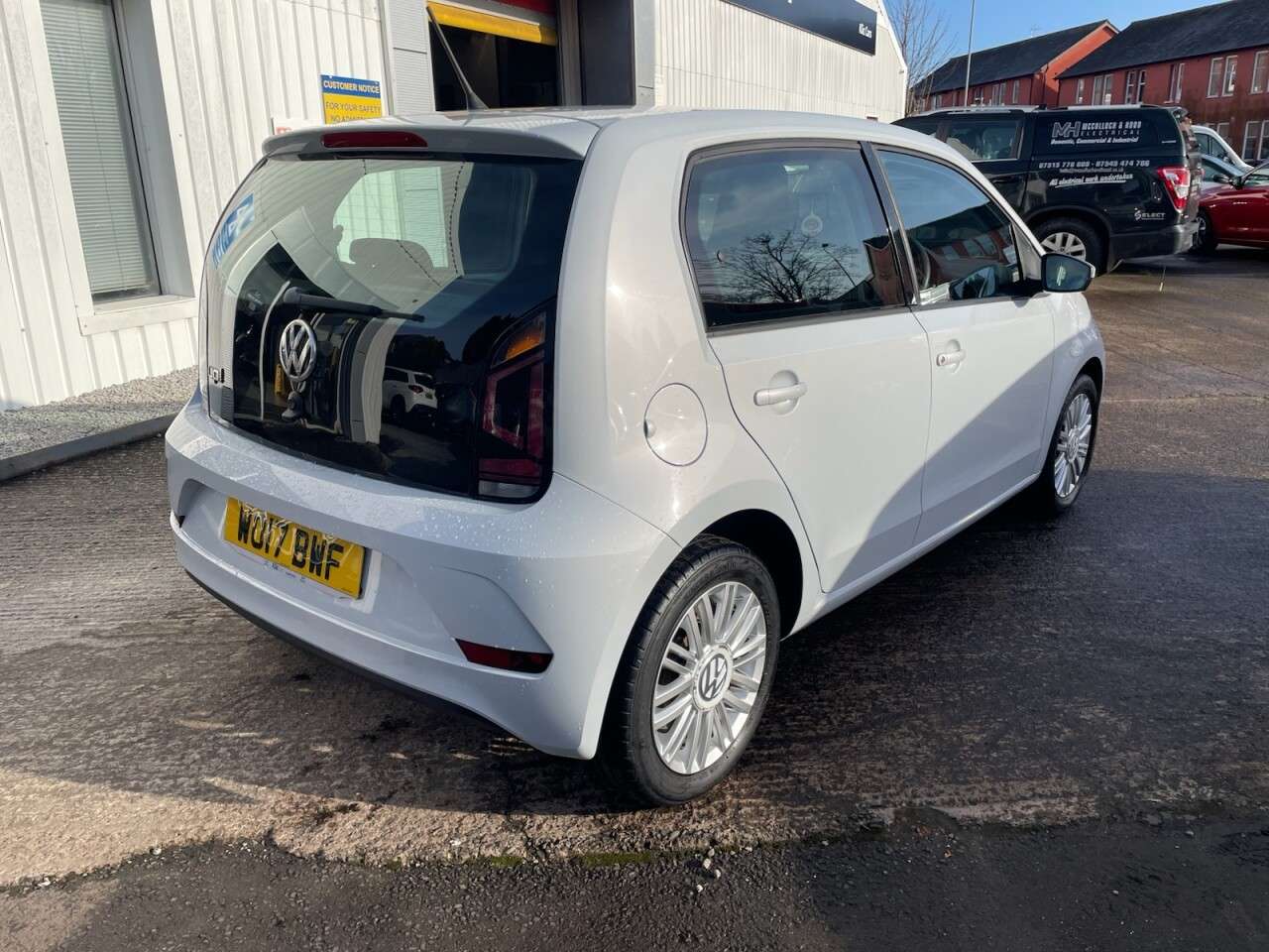 2017 VOLKSWAGEN UP! 2017 VOLKSWAGEN UP!