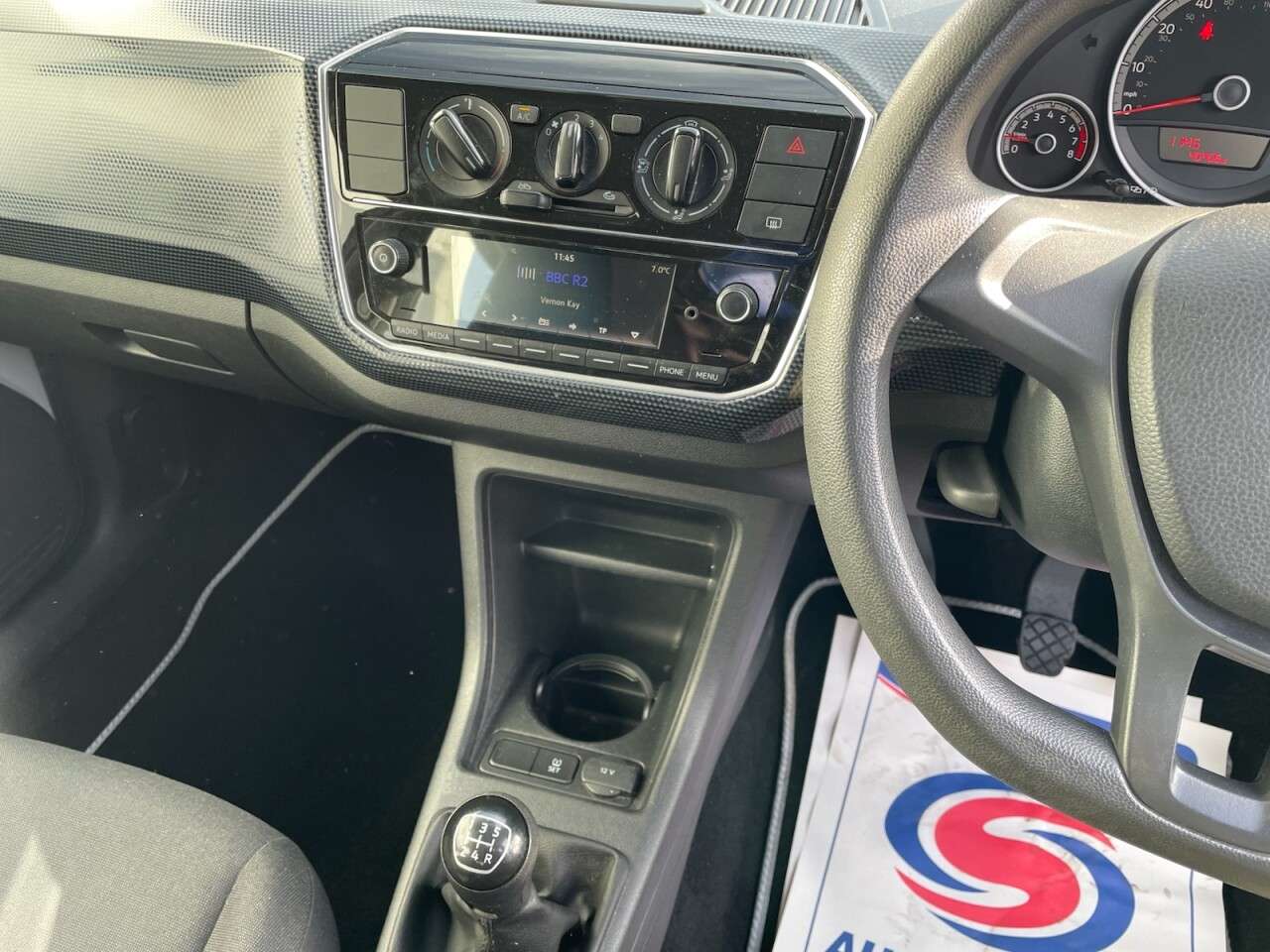 2017 VOLKSWAGEN UP! 2017 VOLKSWAGEN UP!