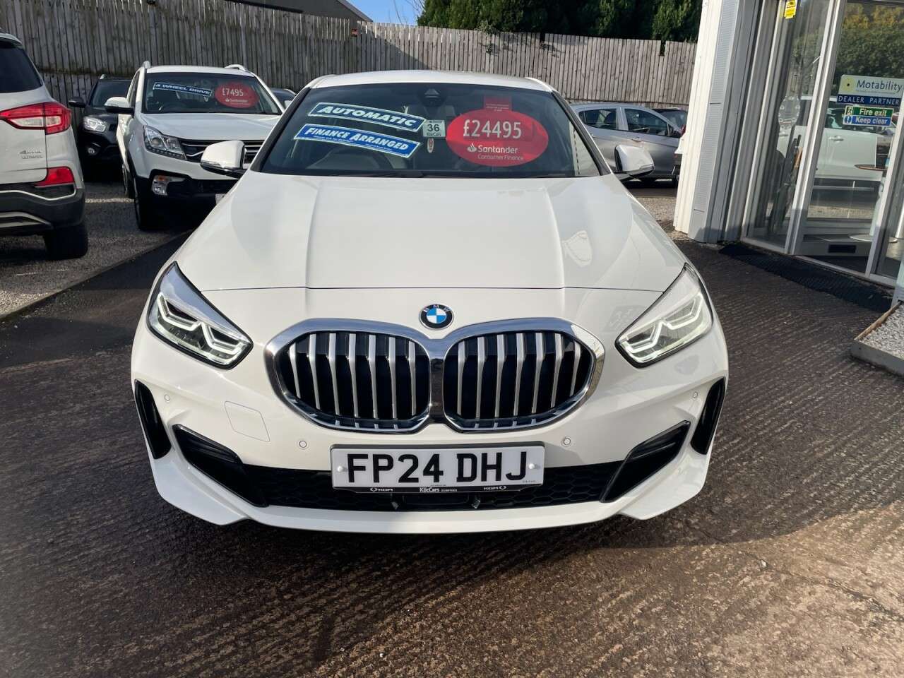 A 2024 BMW 1 SERIES 1.5 118i M Sport (LCP) Hatchback 5dr Petrol DCT Euro 6 (s/s) (136 ps) A 2024 BMW 1 SERIES 1.5 118i M Sport (LCP) Hatchback 5dr Petrol DCT Euro 6 (s/s) (136 ps)