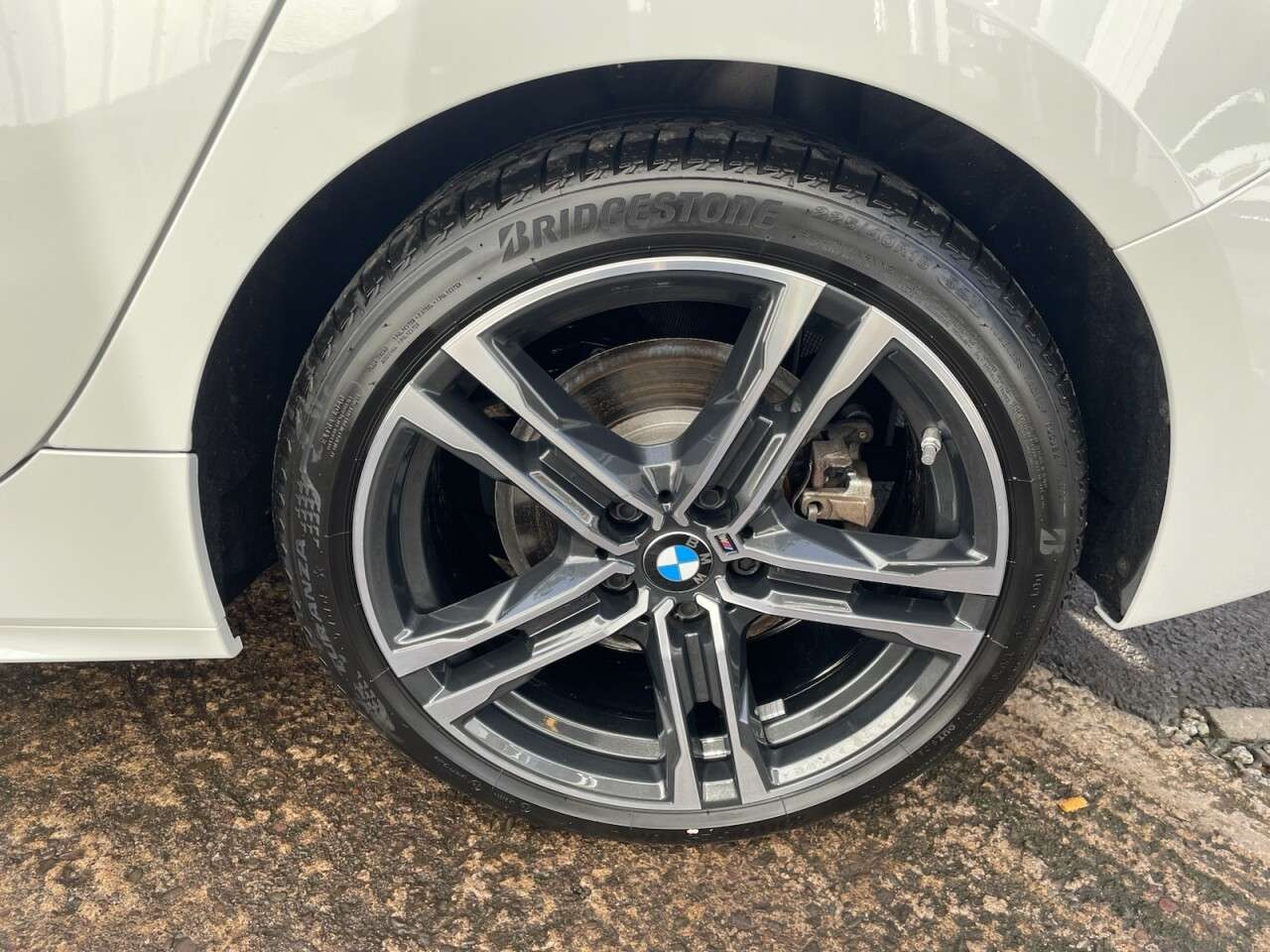 A 2024 BMW 1 SERIES 1.5 118i M Sport (LCP) Hatchback 5dr Petrol DCT Euro 6 (s/s) (136 ps) A 2024 BMW 1 SERIES 1.5 118i M Sport (LCP) Hatchback 5dr Petrol DCT Euro 6 (s/s) (136 ps)