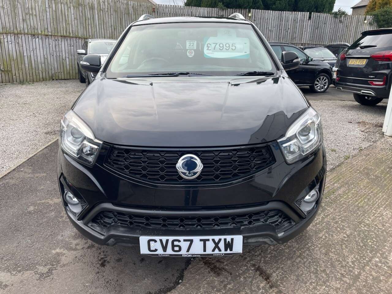 A 2017 SSANGYONG KORANDO 2.2D LE SUV 5dr Diesel Auto Euro 6 (178 ps) A 2017 SSANGYONG KORANDO 2.2D LE SUV 5dr Diesel Auto Euro 6 (178 ps)