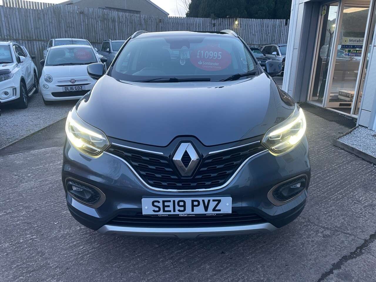 A 2019 RENAULT KADJAR 1.3 TCe S Edition SUV 5dr Petrol Manual Euro 6 (s/s) (140 ps) A 2019 RENAULT KADJAR 1.3 TCe S Edition SUV 5dr Petrol Manual Euro 6 (s/s) (140 ps)
