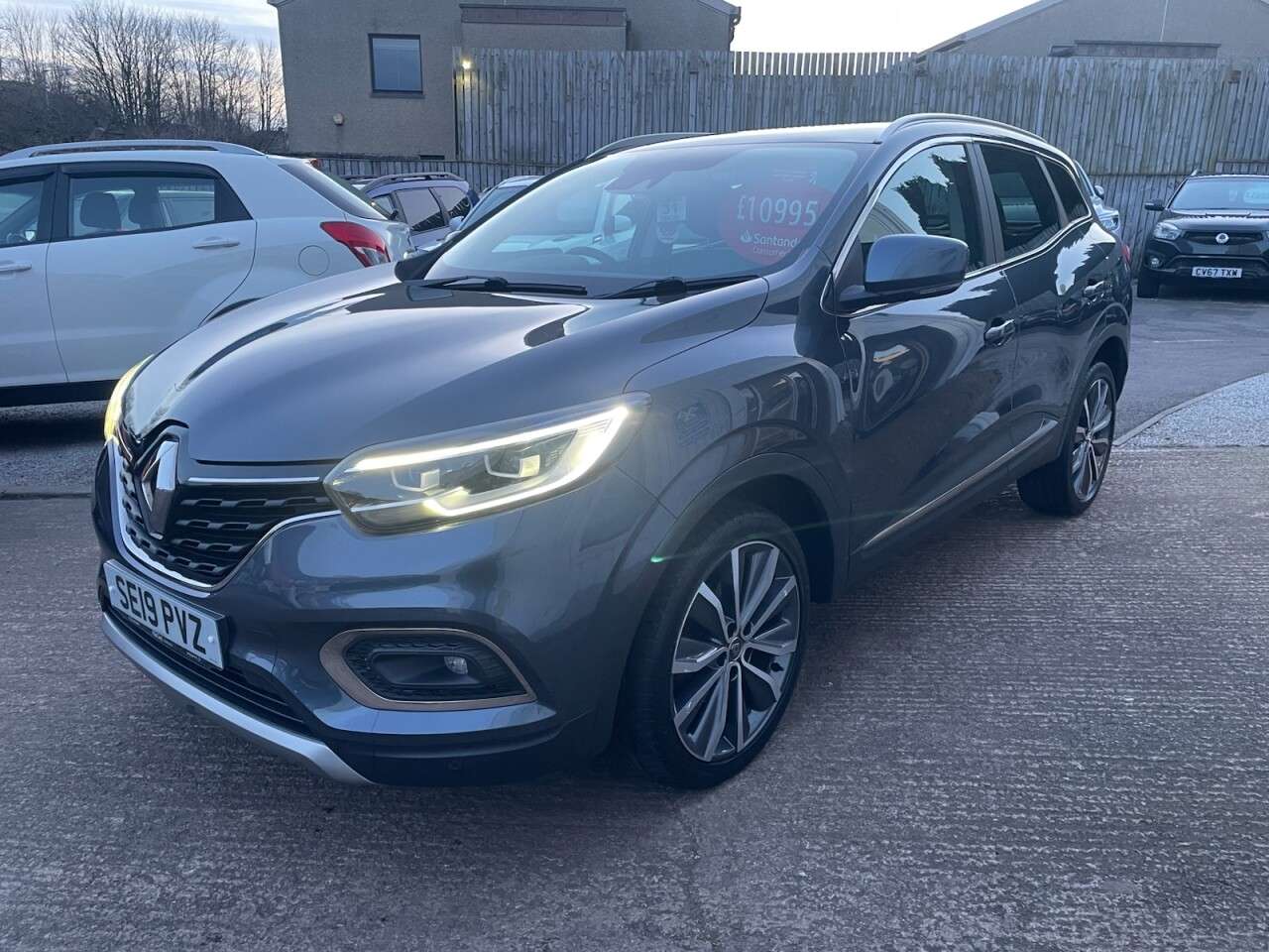 A 2019 RENAULT KADJAR 1.3 TCe S Edition SUV 5dr Petrol Manual Euro 6 (s/s) (140 ps) A 2019 RENAULT KADJAR 1.3 TCe S Edition SUV 5dr Petrol Manual Euro 6 (s/s) (140 ps)