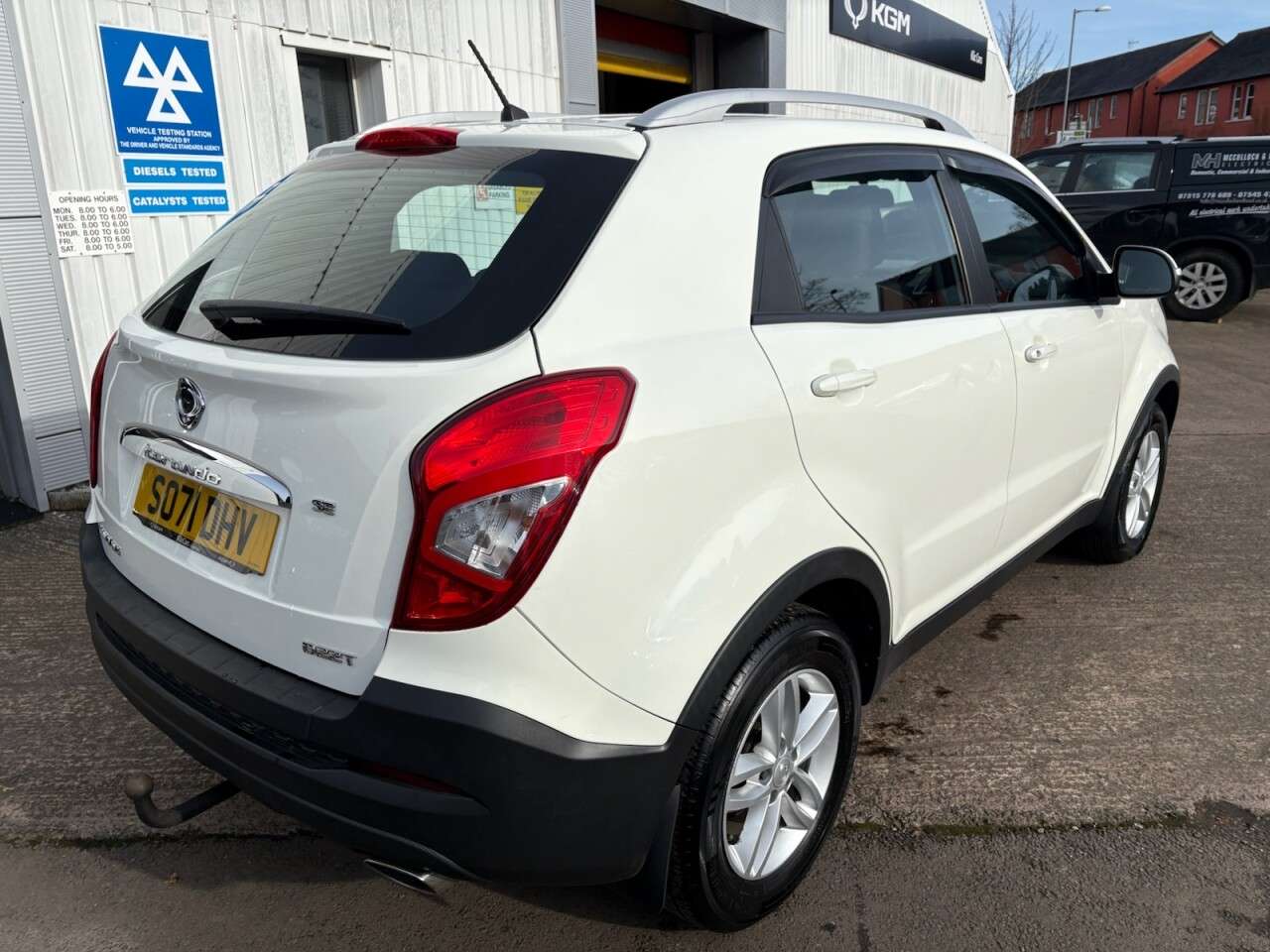 A 2021 SSANGYONG KORANDO 2.2D SE SUV 5dr Diesel Manual Euro 6 (178 ps) A 2021 SSANGYONG KORANDO 2.2D SE SUV 5dr Diesel Manual Euro 6 (178 ps)