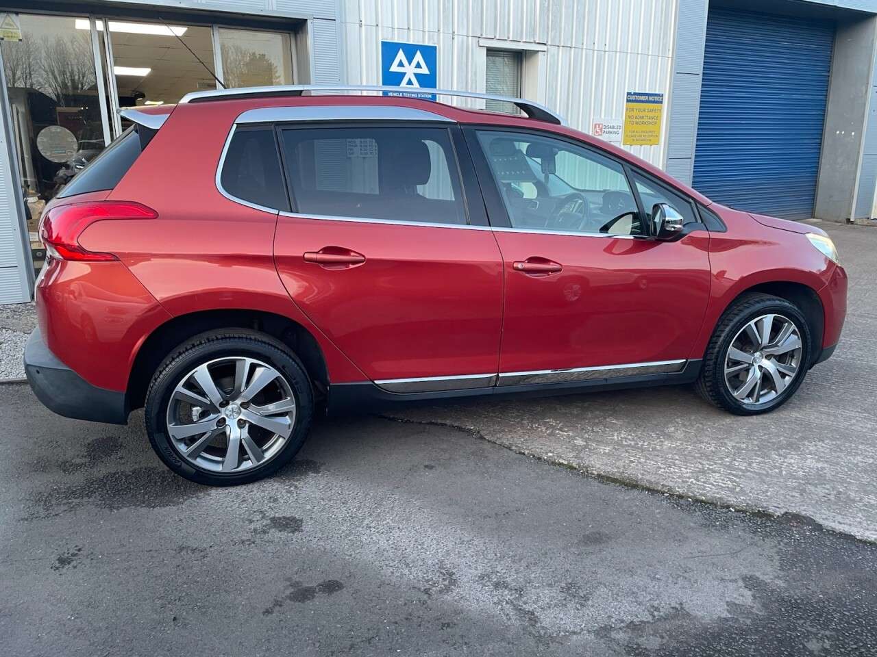 2016 PEUGEOT 2008 2016 PEUGEOT 2008