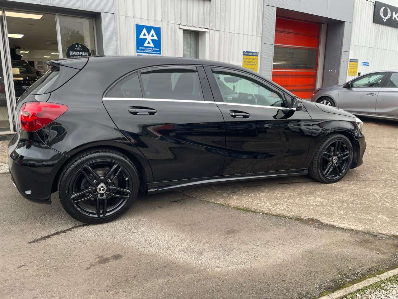 2017 MERCEDES-BENZ A-CLASS 2017 MERCEDES-BENZ A-CLASS