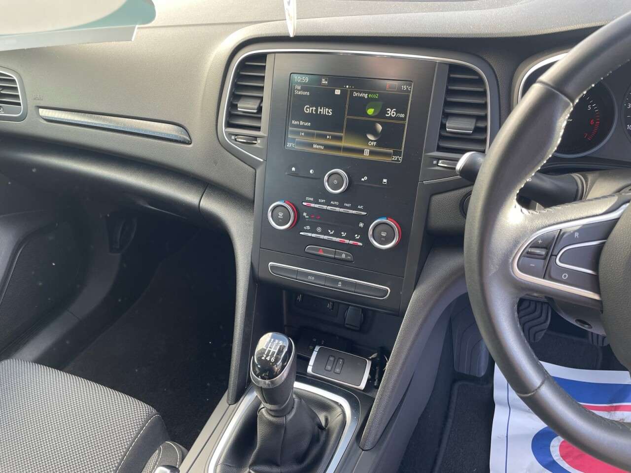 2019 RENAULT MEGANE 2019 RENAULT MEGANE