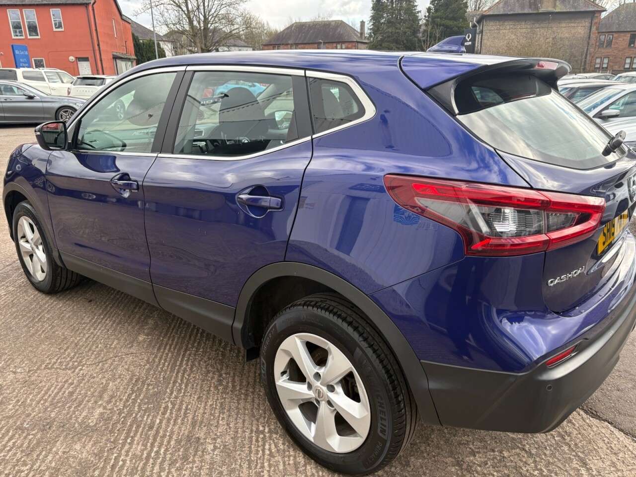 A 2019 NISSAN QASHQAI 1.5 dCi Acenta Premium SUV 5dr Diesel Manual Euro 6 (s/s) (115 ps) A 2019 NISSAN QASHQAI 1.5 dCi Acenta Premium SUV 5dr Diesel Manual Euro 6 (s/s) (115 ps)