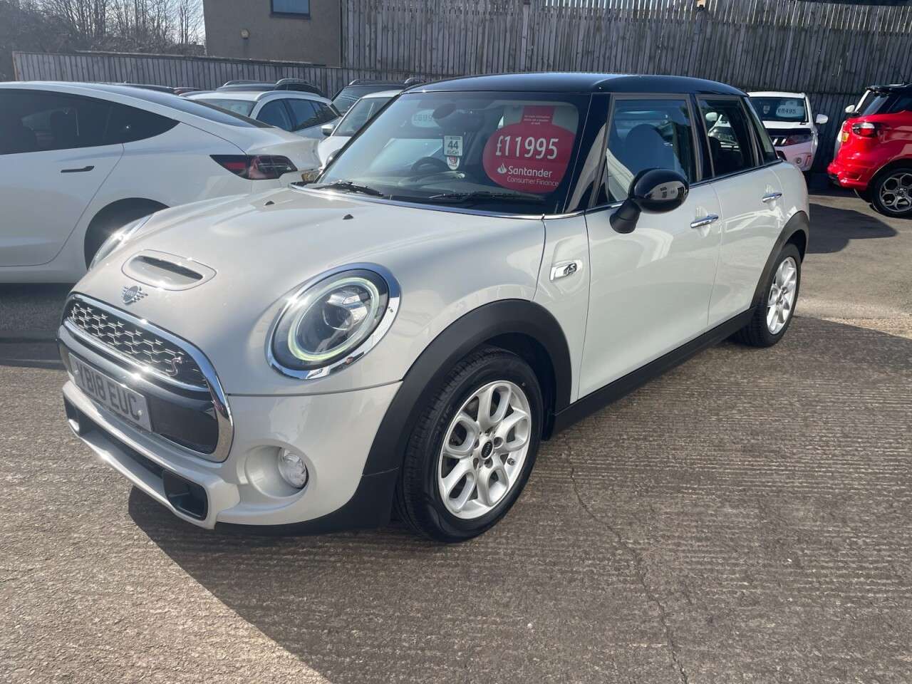 A 2018 MINI HATCH 2.0 Cooper S Hatchback 5dr Petrol Manual Euro 6 (s/s) (192 ps) A 2018 MINI HATCH 2.0 Cooper S Hatchback 5dr Petrol Manual Euro 6 (s/s) (192 ps)