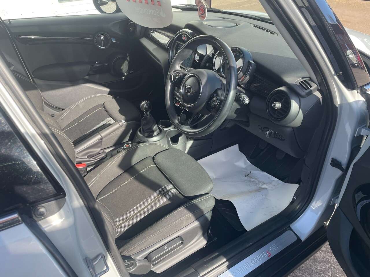 2018 MINI HATCH 2018 MINI HATCH