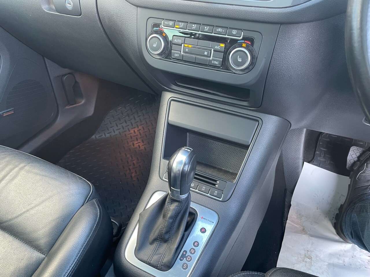 2015 VOLKSWAGEN TIGUAN 2015 VOLKSWAGEN TIGUAN