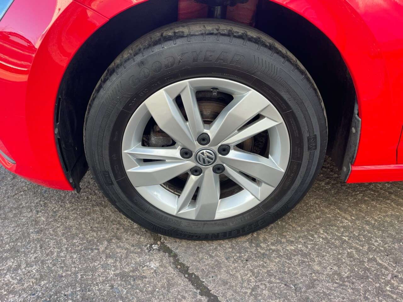 A 2019 VOLKSWAGEN POLO 1.0 TSI GPF SE Hatchback 5dr Petrol Manual Euro 6 (s/s) (95 ps) A 2019 VOLKSWAGEN POLO 1.0 TSI GPF SE Hatchback 5dr Petrol Manual Euro 6 (s/s) (95 ps)