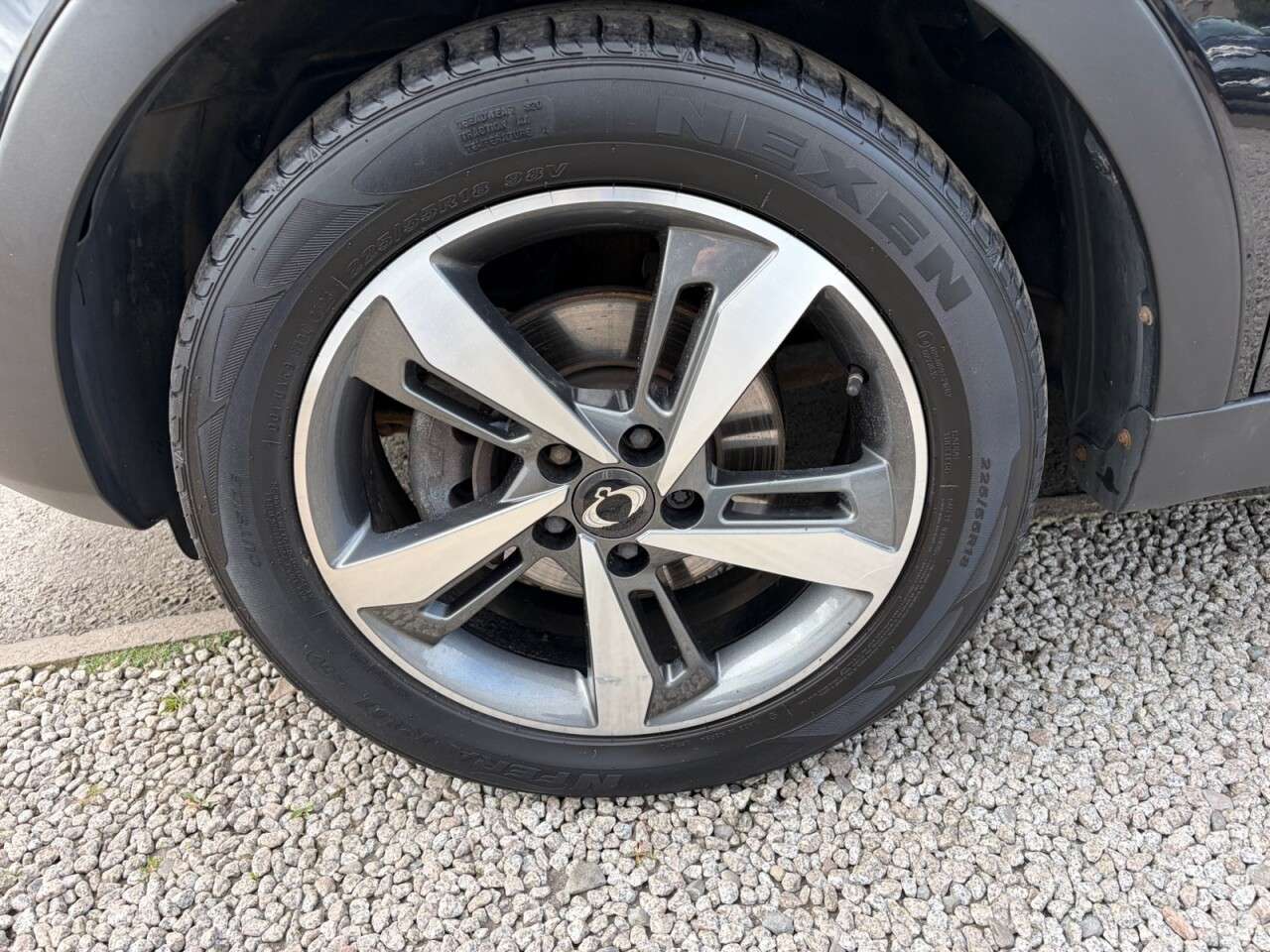 A 2019 SSANGYONG KORANDO 2.2D Ultimate SUV 5dr Diesel Auto 4WD Euro 6 (178 ps) A 2019 SSANGYONG KORANDO 2.2D Ultimate SUV 5dr Diesel Auto 4WD Euro 6 (178 ps)
