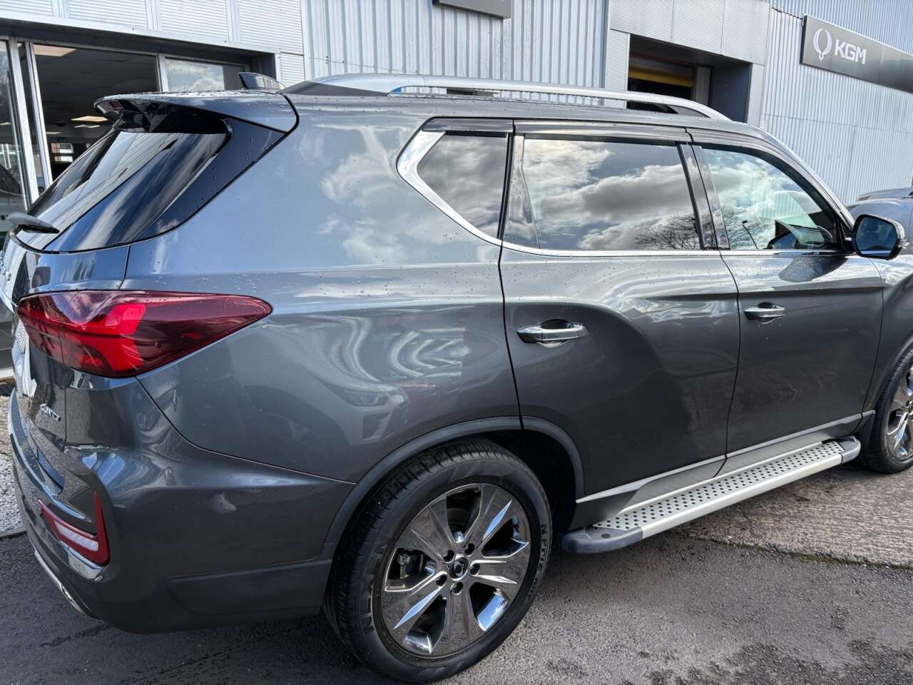 A 2023 SSANGYONG REXTON 2.2D Ultimate Plus SUV 5dr Diesel T-Tronic 4WD Euro 6 (202 ps) A 2023 SSANGYONG REXTON 2.2D Ultimate Plus SUV 5dr Diesel T-Tronic 4WD Euro 6 (202 ps)