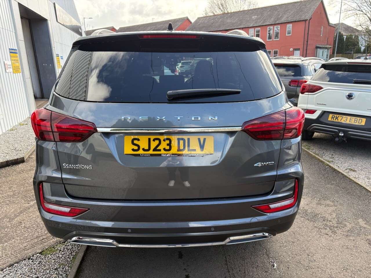 A 2023 SSANGYONG REXTON 2.2D Ultimate Plus SUV 5dr Diesel T-Tronic 4WD Euro 6 (202 ps) A 2023 SSANGYONG REXTON 2.2D Ultimate Plus SUV 5dr Diesel T-Tronic 4WD Euro 6 (202 ps)