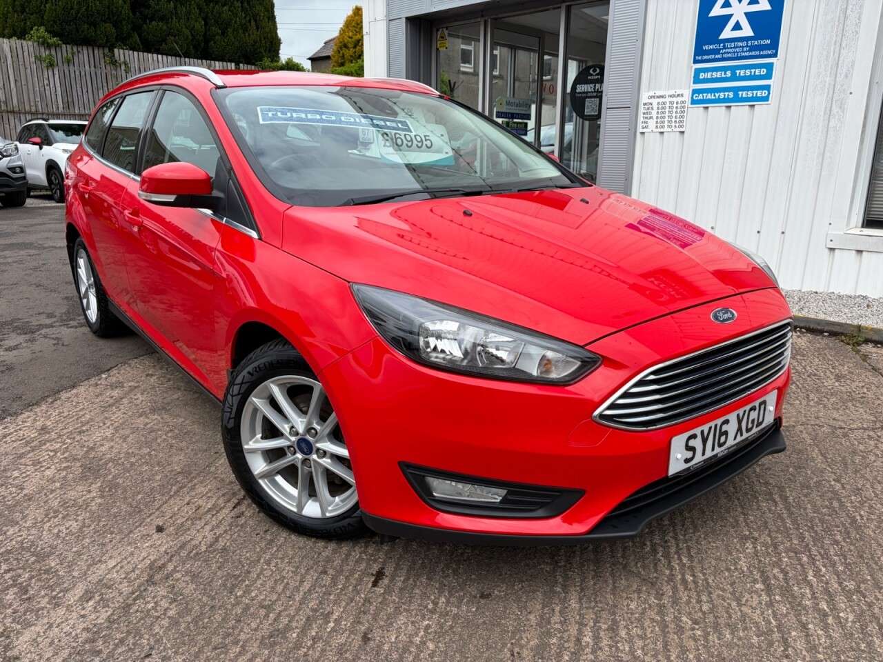 A 2016 FORD FOCUS 1.5 TDCi Zetec Estate 5dr Diesel Manual Euro 6 (s/s) (120 ps) A 2016 FORD FOCUS 1.5 TDCi Zetec Estate 5dr Diesel Manual Euro 6 (s/s) (120 ps)